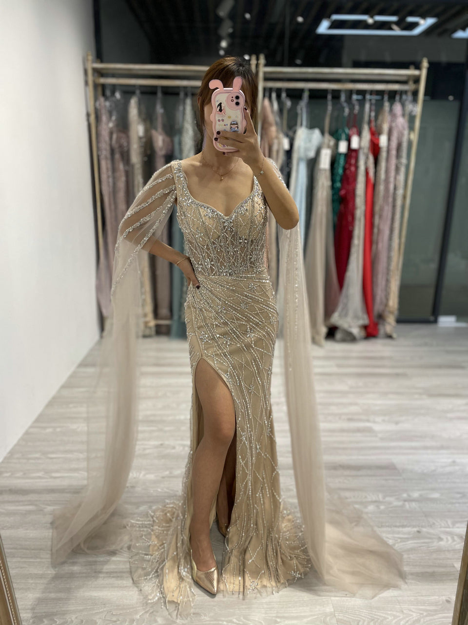 Crystal-Embellished Long Sleeve Dress –  Silhouette High Slit for Red Carpet Galas/Stage Performances DDS060-2