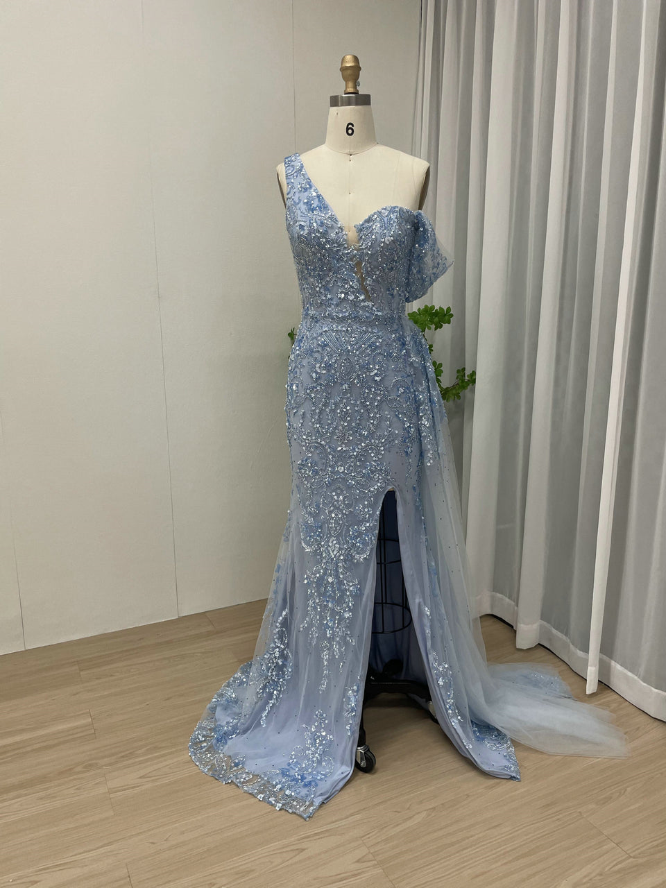 One-Shoulder Asymmetric Cut High Slit Lace Mermaid Couture Evening Gown DDS065