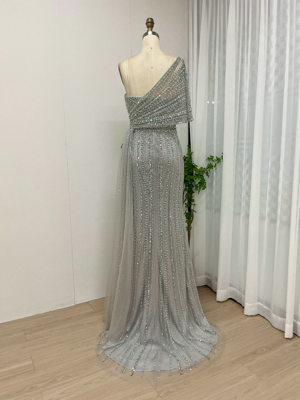 Exclusive Luxury Handmade Beading Evening Dress One-Shoulder High Slit Wedding Party Dress MB40028-3