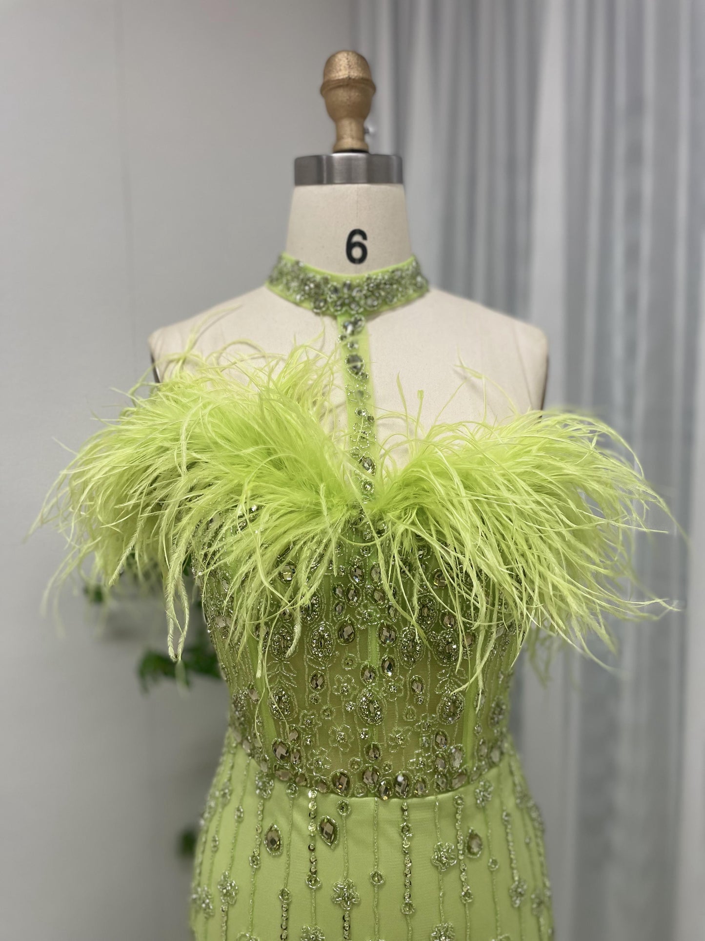 Alluring Halter Neck Beading Feather Evening Prom Dress MB40154