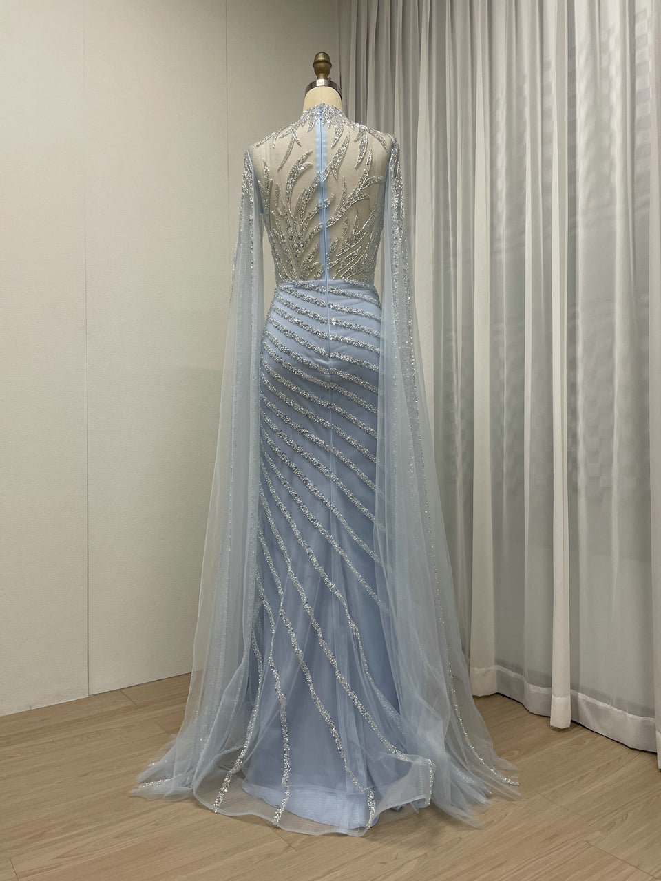 Beading High Neck Cape Sleeve Wedding Party Muslim Evening Dress MB40168