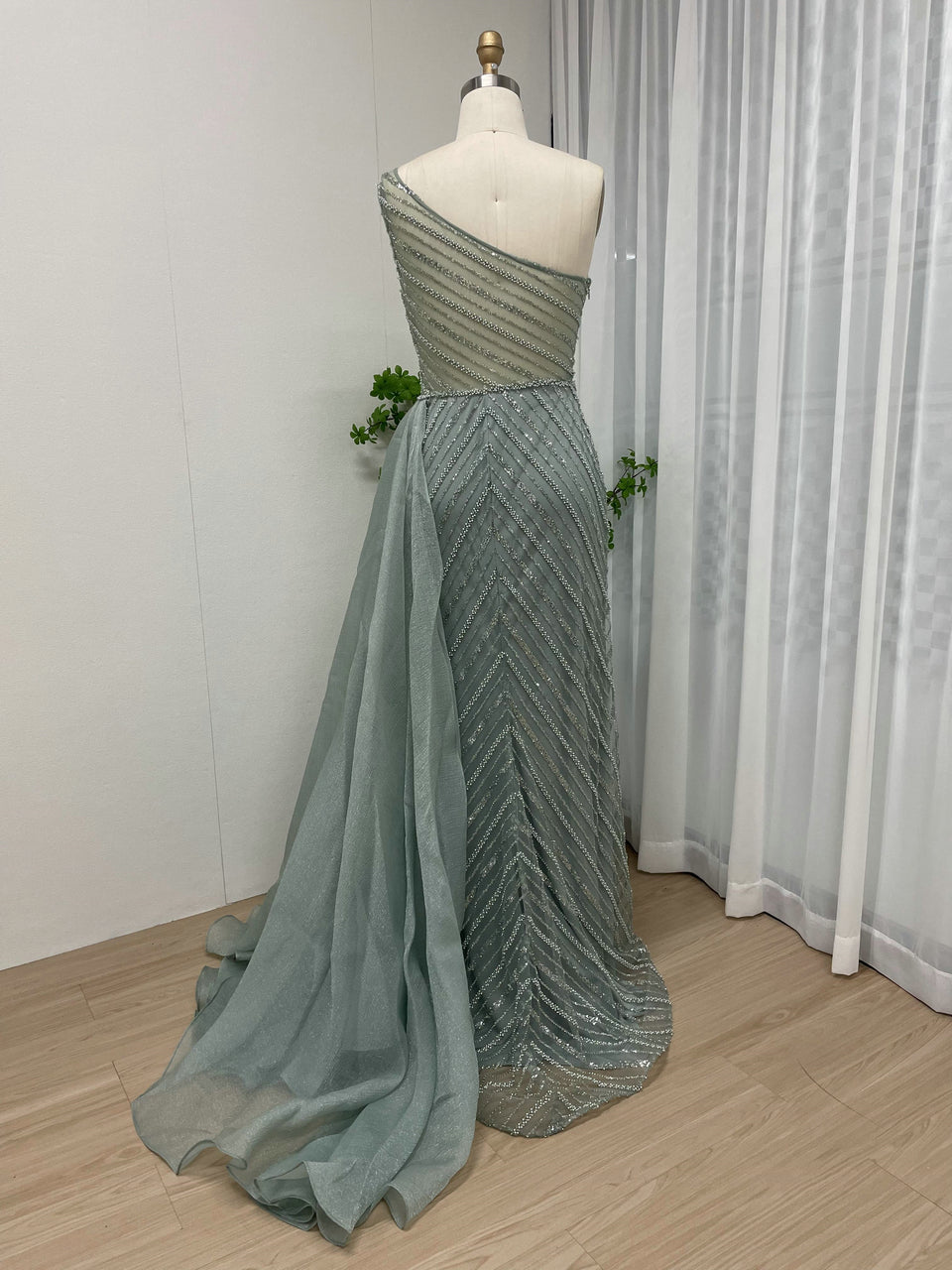 Luxurious One Shoulder Asymmetrical Mermaid Evening Gown Intricate Beading Lace Party Dress MB40185