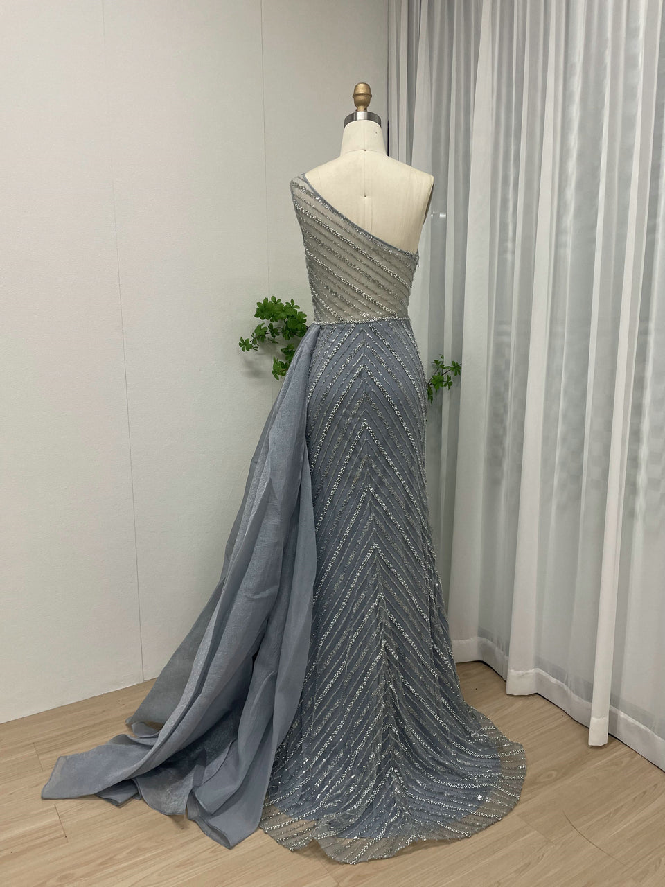 Luxurious One Shoulder Asymmetrical Mermaid Evening Gown Intricate Beading Lace Party Dress MB40185