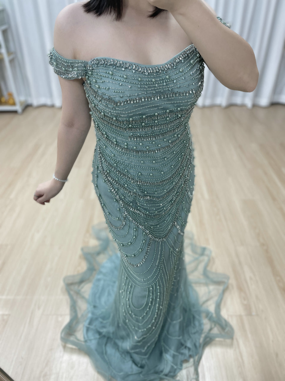 Elegant Green Mermaid Gown with Off-Shoulder and Pearl Beading MB40209-2