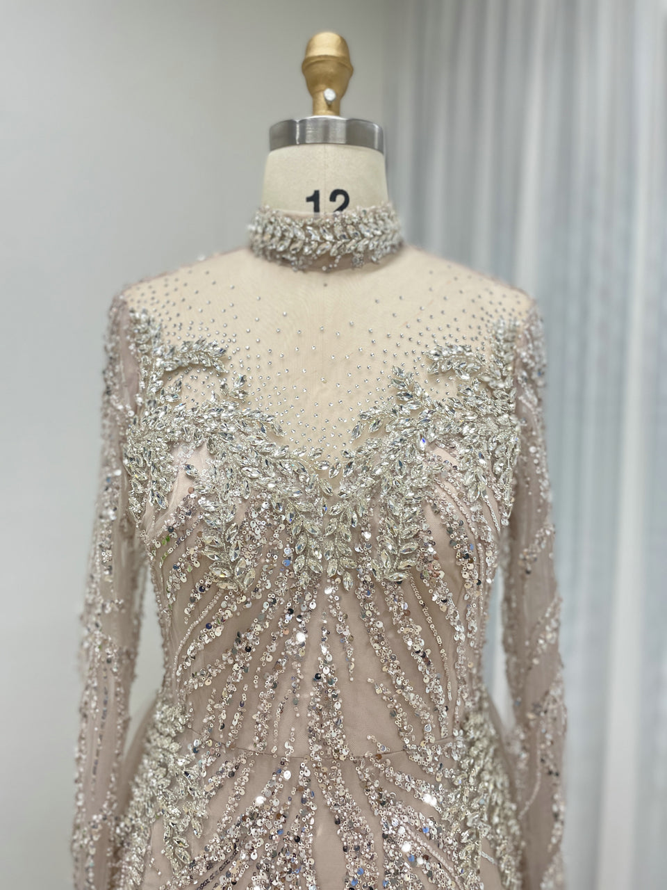 Luxury Evening Gown Suitable for Banquet Embellished Exquisite Embroidery Crystal With Detachable Back Train MB40216-3
