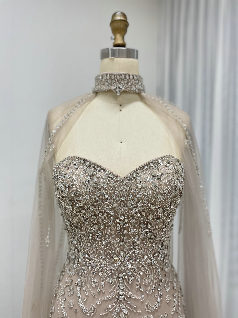 High Slit Dubai Evening Dress for Banquet Embellished Sparkling Beaded With Detachable Cape Sleeve MB40237-2