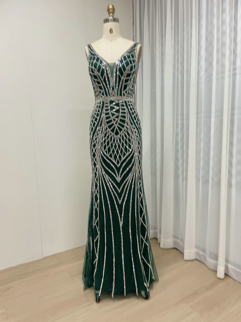 Sleeveless Plunging Neckline Mermaid High School Party Prom Dress MB40270