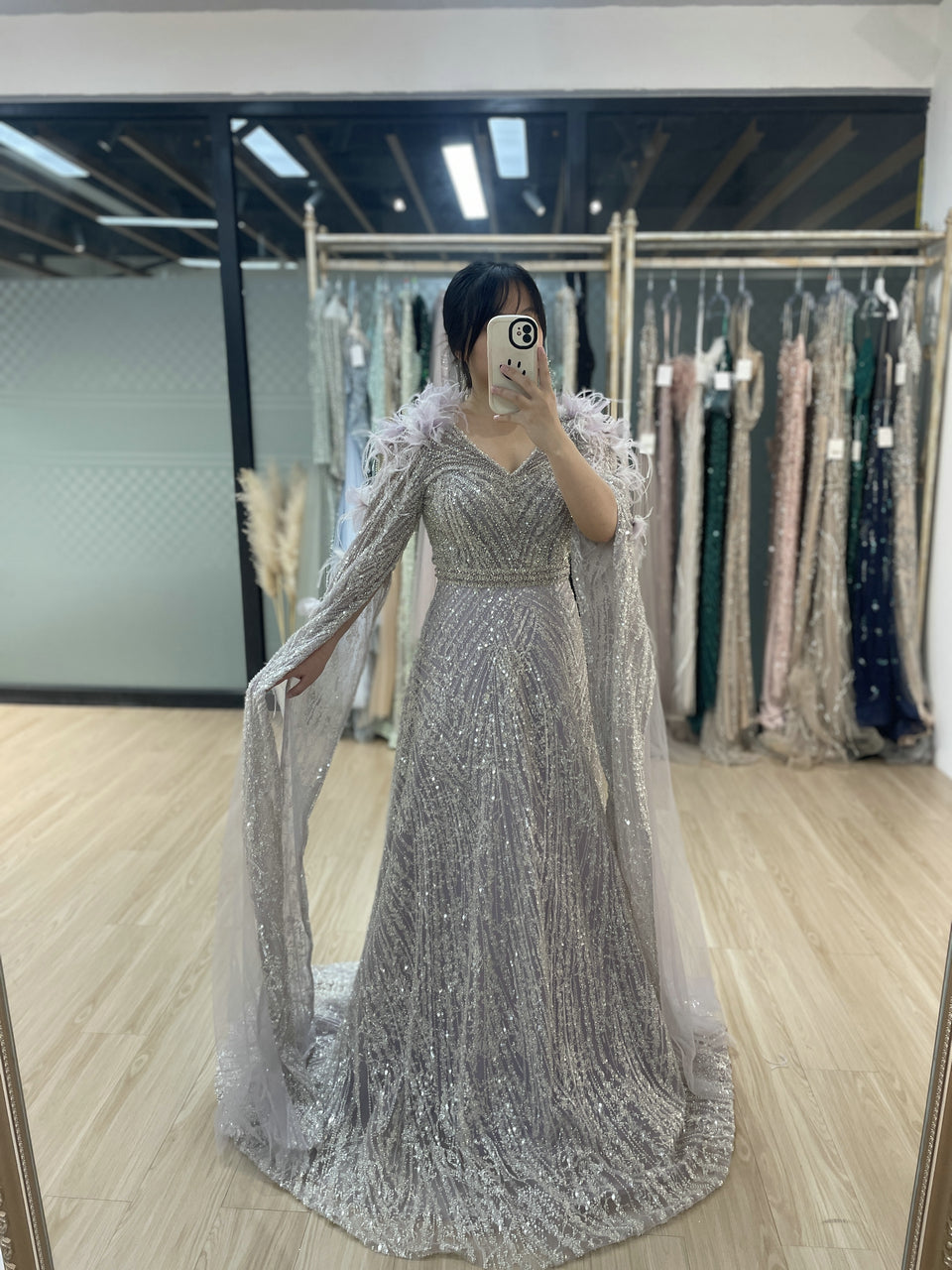 Luxury Feather Cape Sleeve Dubai Wedding Party A Line Couture Evening Dress MB40283