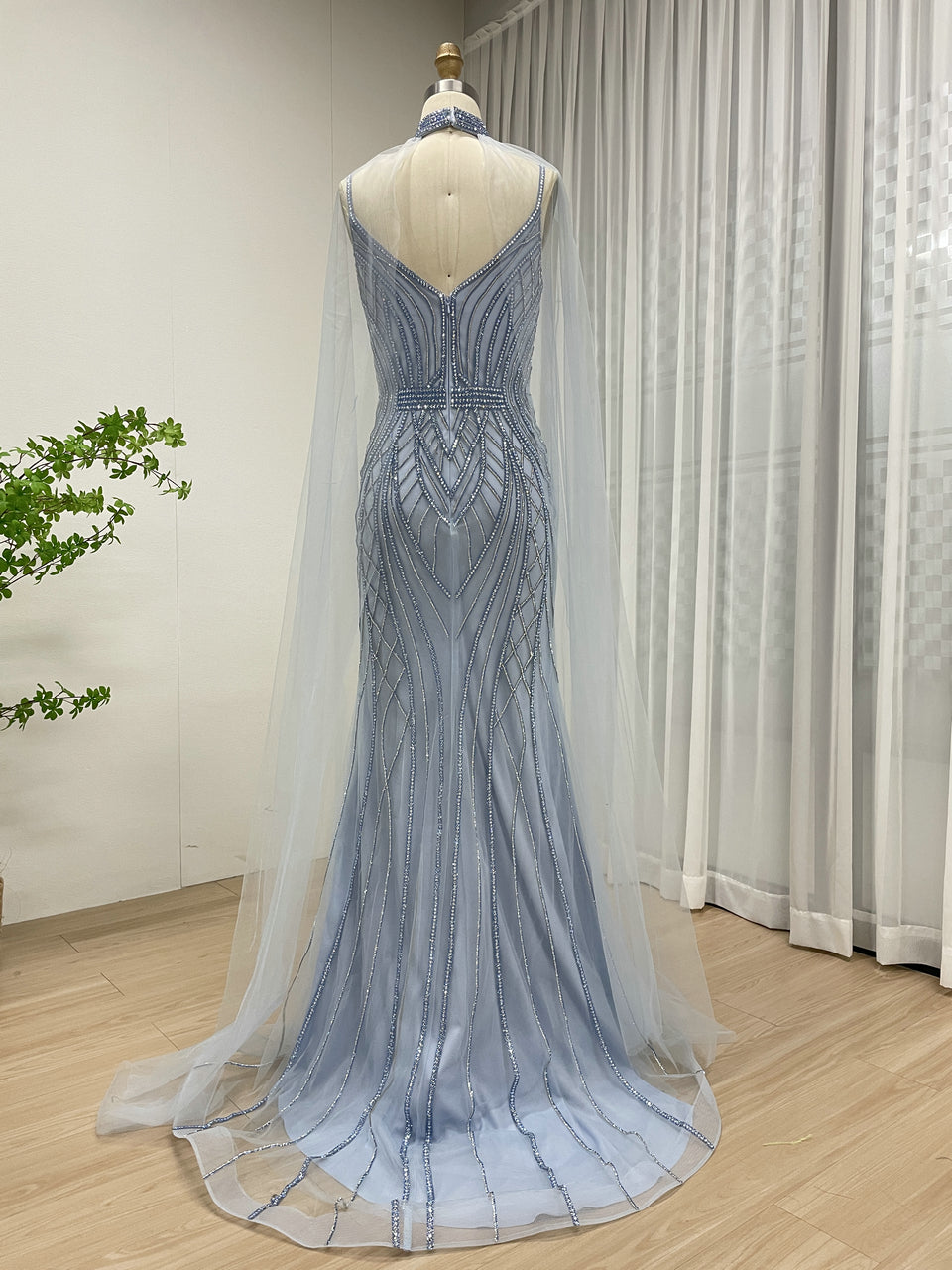 Champagne Luxury Beaded Spaghetti Strap Evening Dresses Deep V Neck Sexy Mermaid Formal Wedding Party Gowns for Ladies MB40290
