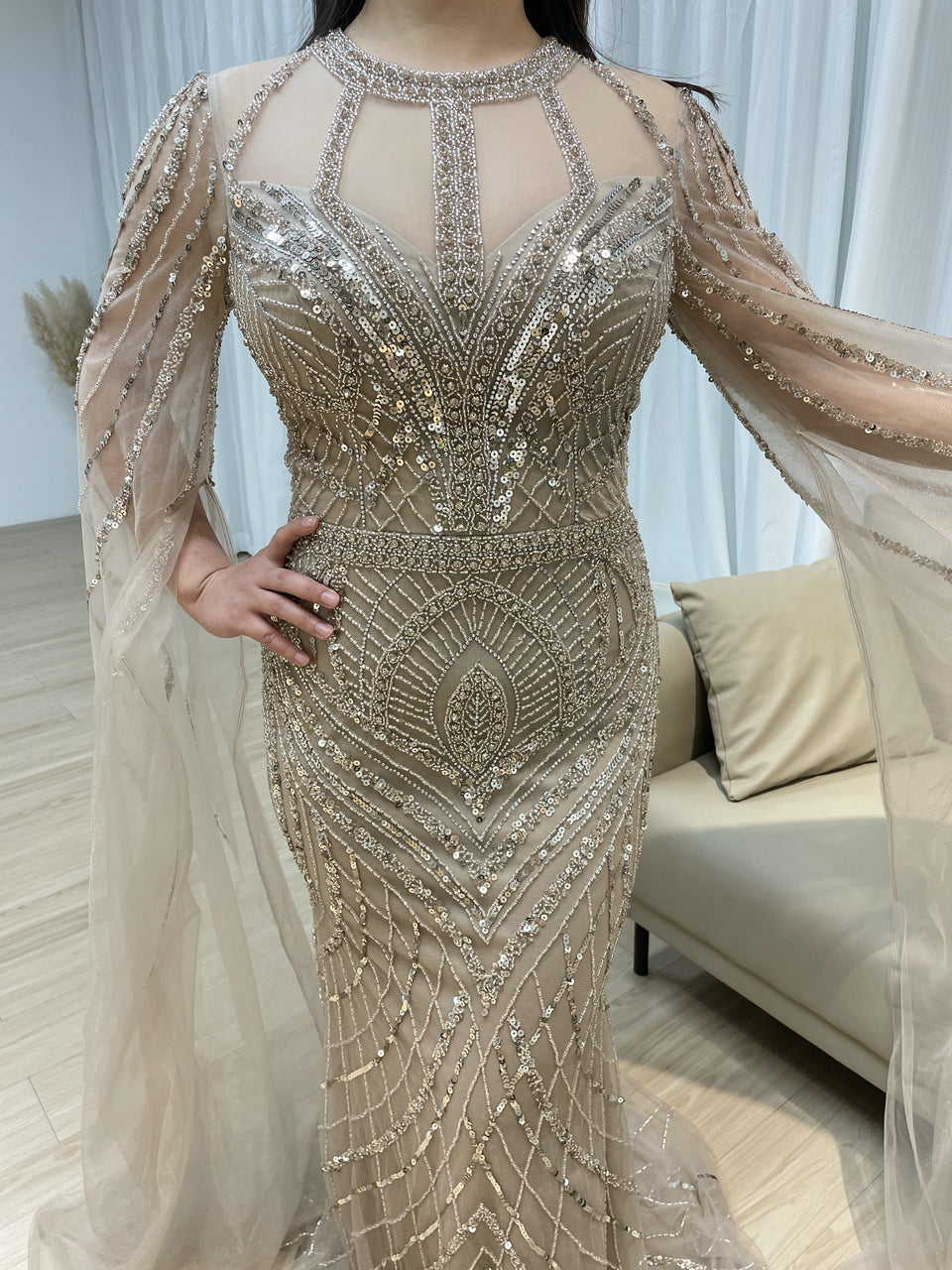 Champagne and Green Modest Long Sleeves Hand-Sewn Sequin Beaded Ball Gown Evening Dresses for Wedding Party Prom MB40291