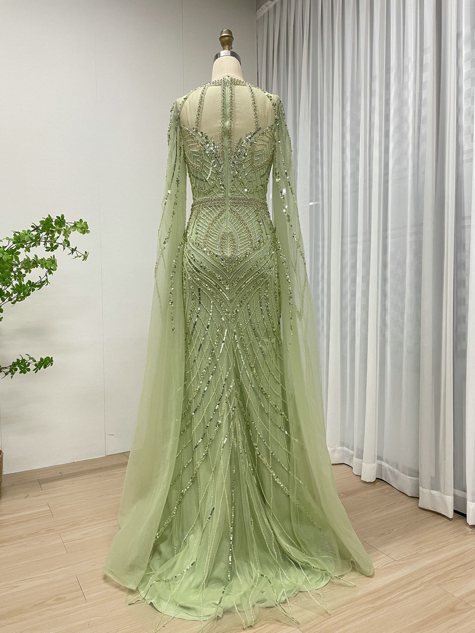 Champagne and Green Modest Long Sleeves Hand-Sewn Sequin Beaded Ball Gown Evening Dresses for Wedding Party Prom MB40291