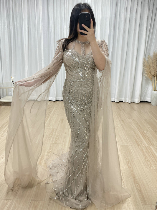 Champagne and Green Modest Long Sleeves Hand-Sewn Sequin Beaded Ball Gown Evening Dresses for Wedding Party Prom MB40291