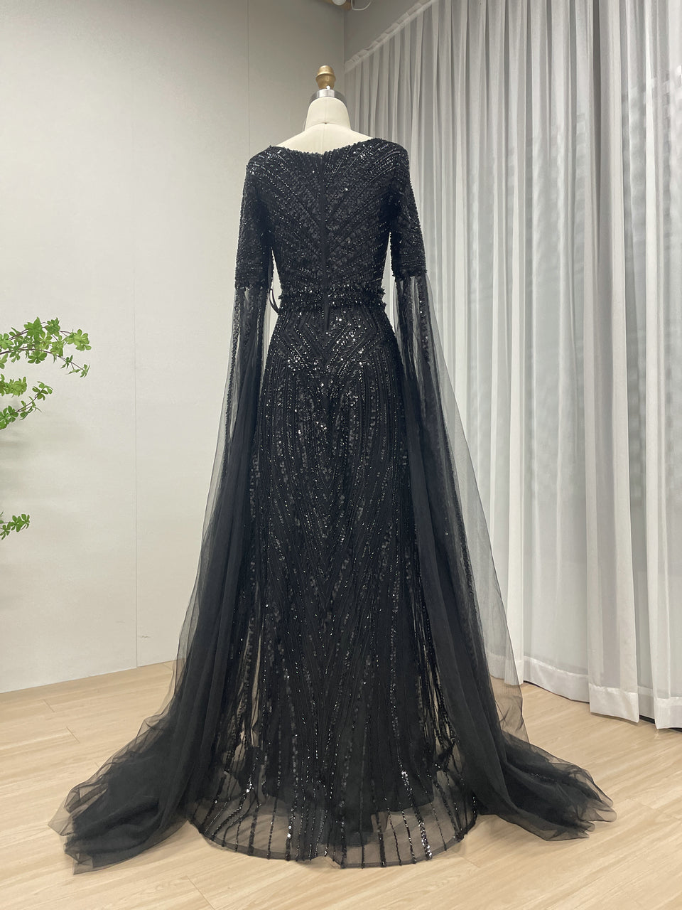 Hot Selling Cape Sleeve Beading Lace A Line Dubai Wedding Party Evening Dress 2025 Mother Dress MB40298