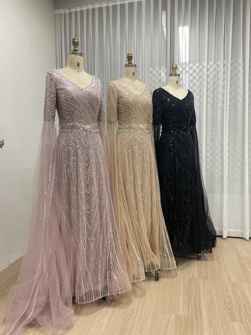 Hot Selling Cape Sleeve Beading Lace A Line Dubai Wedding Party Evening Dress 2025 Mother Dress MB40298