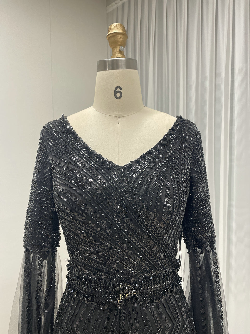 Hot Selling Cape Sleeve Beading Lace A Line Dubai Wedding Party Evening Dress 2025 Mother Dress MB40298