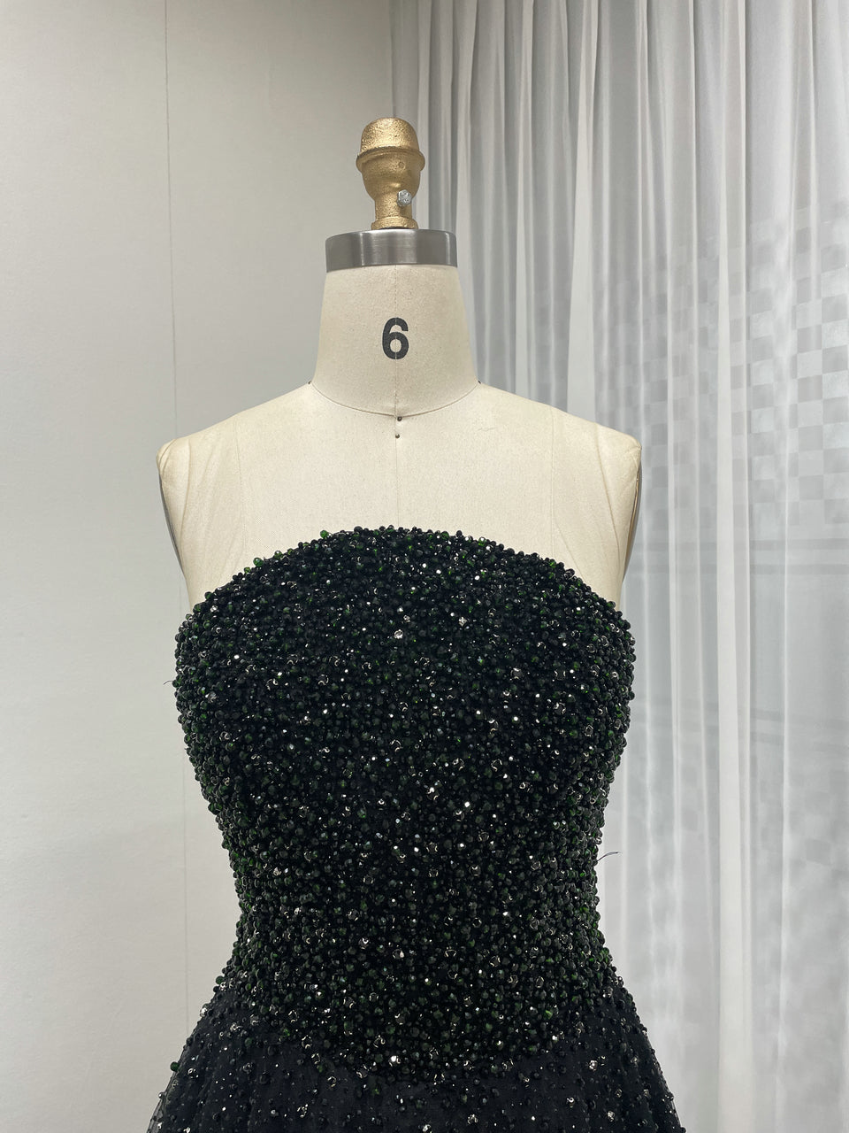 Luxury Evening Gown Detachable Cape Diamond Stylish Top Embellished Evening Dresses for Women Parties MB40306