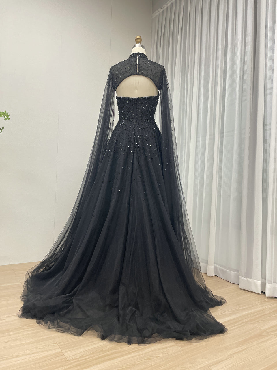Luxury Evening Gown Detachable Cape Diamond Stylish Top Embellished Evening Dresses for Women Parties MB40306