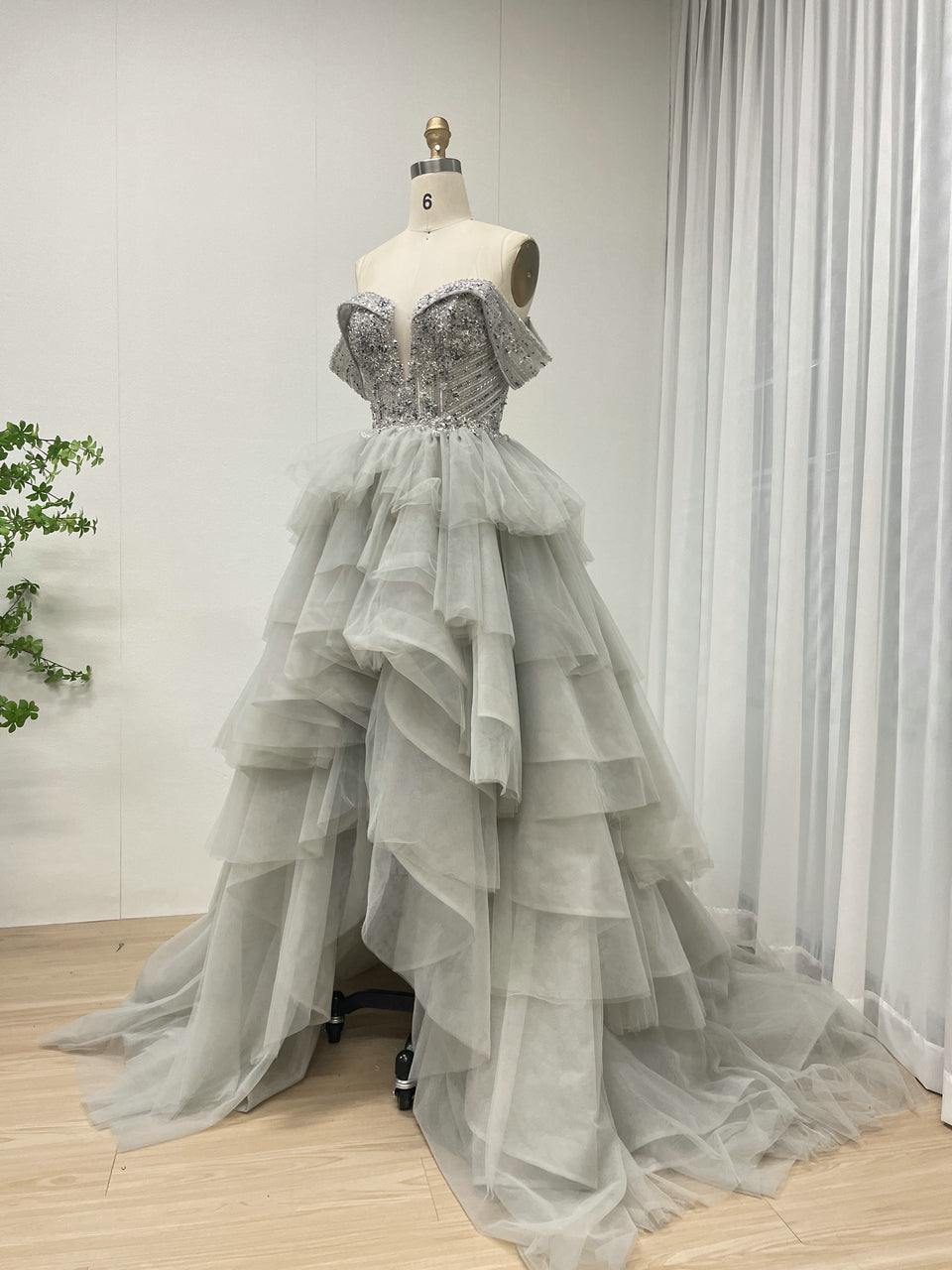 Gray Green Evening Dress Sequined Beaded Deep V Princess Dress Beautiful Split Textured Mesh Skirt MB40309