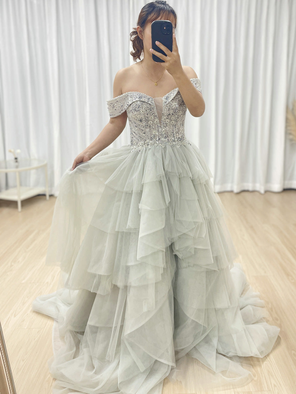 Gray Green Evening Dress Sequined Beaded Deep V Princess Dress Beautiful Split Textured Mesh Skirt MB40309