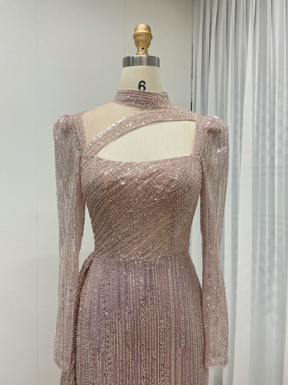 Exquisite Beaded Embroidery Middle Slit Pink Long Sleeve Boat Neck Muslim Long Sleeve Dress MB40316