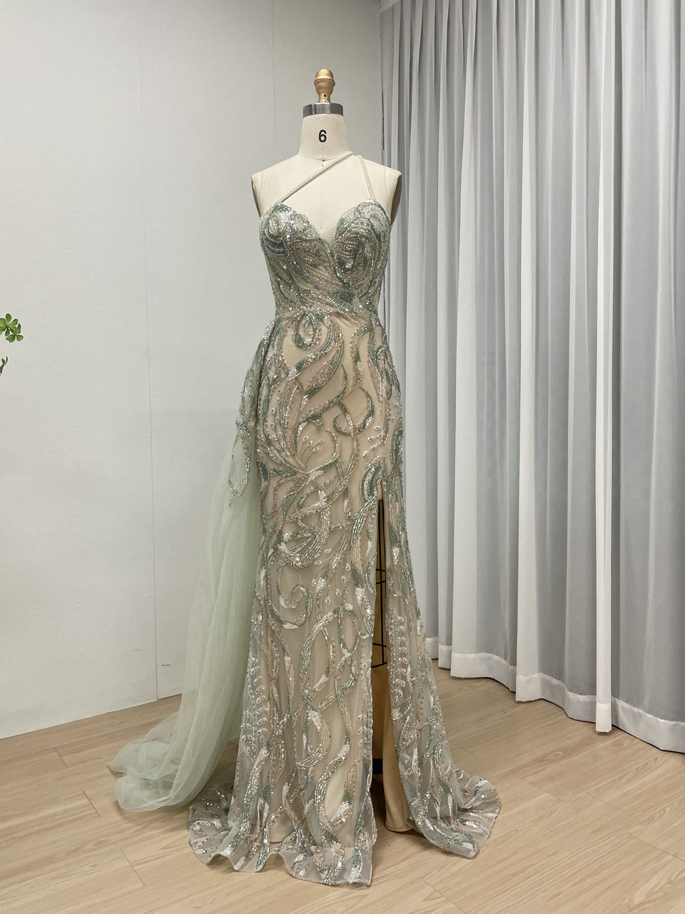 Luxury Beads High Slit Sexy V Neck Evening Gown Suitable for Banquet With Side Train MB40318