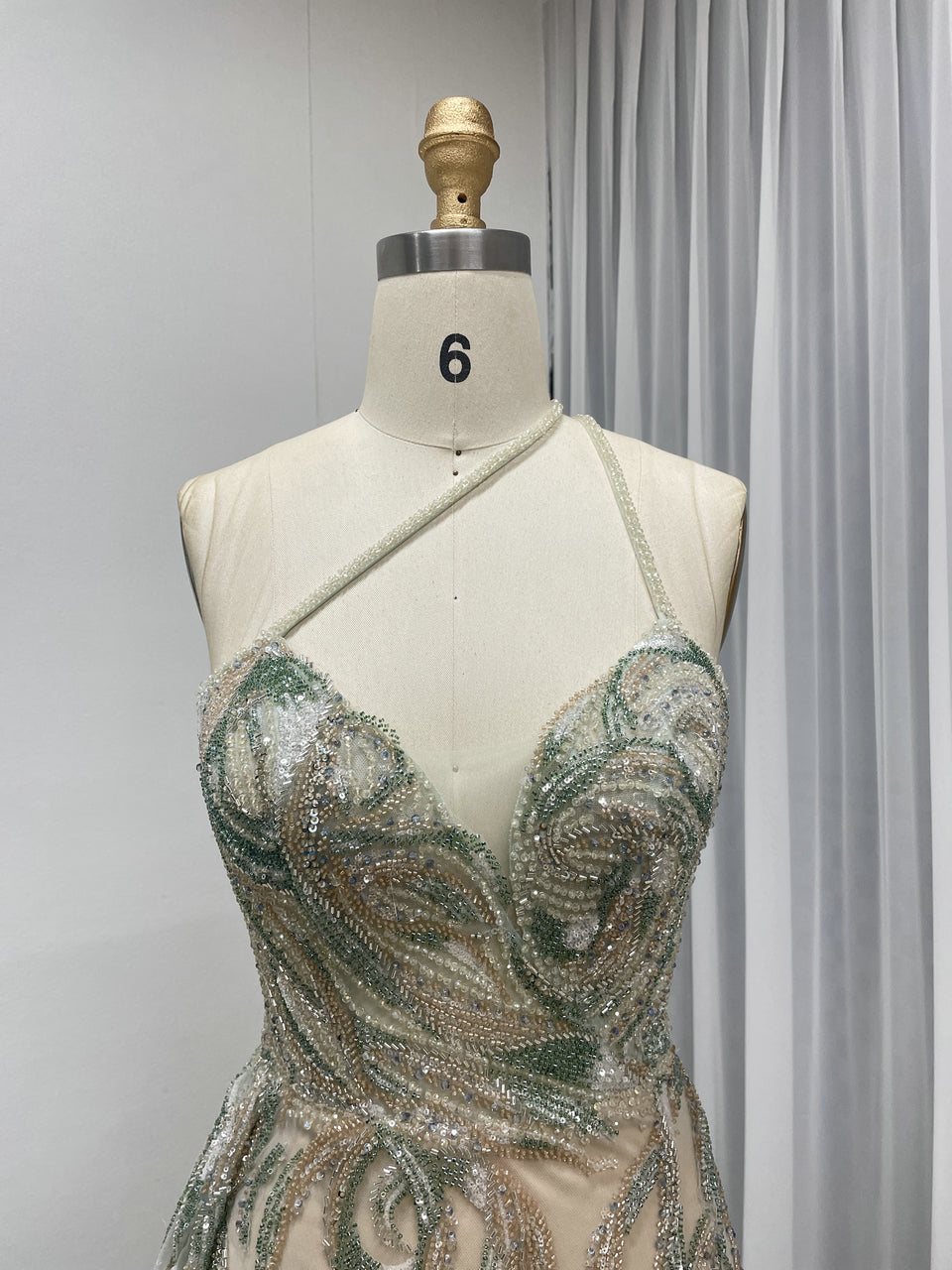 Luxury Beads High Slit Sexy V Neck Evening Gown Suitable for Banquet With Side Train MB40318