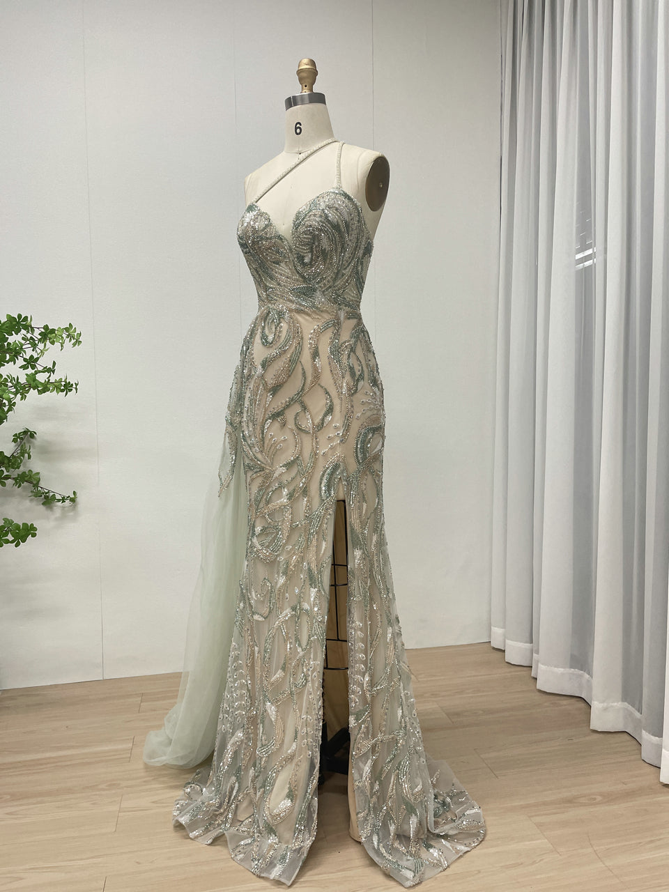 Luxury Beads High Slit Sexy V Neck Evening Gown Suitable for Banquet With Side Train MB40318