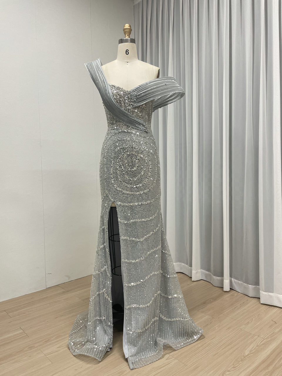 High Slit Mermaid Evening Formal Dress Embellished With Exquisite Embroidery Beads Suitable for Banquet MB40322