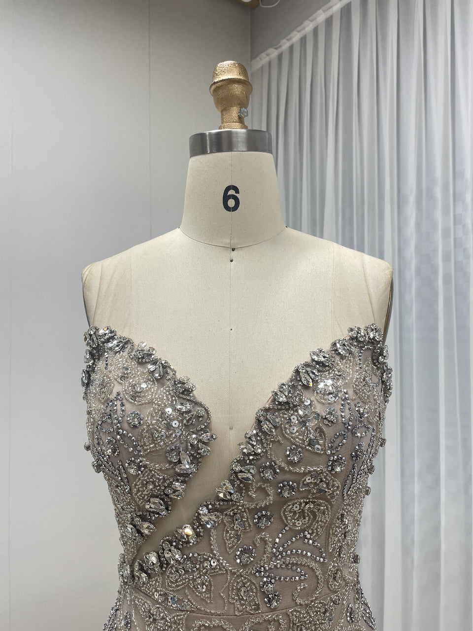 Sexy High Slit V Neck Evening Gown Suitable for Banquet Embellished With Exquisite Embroidery Beaded MB40327