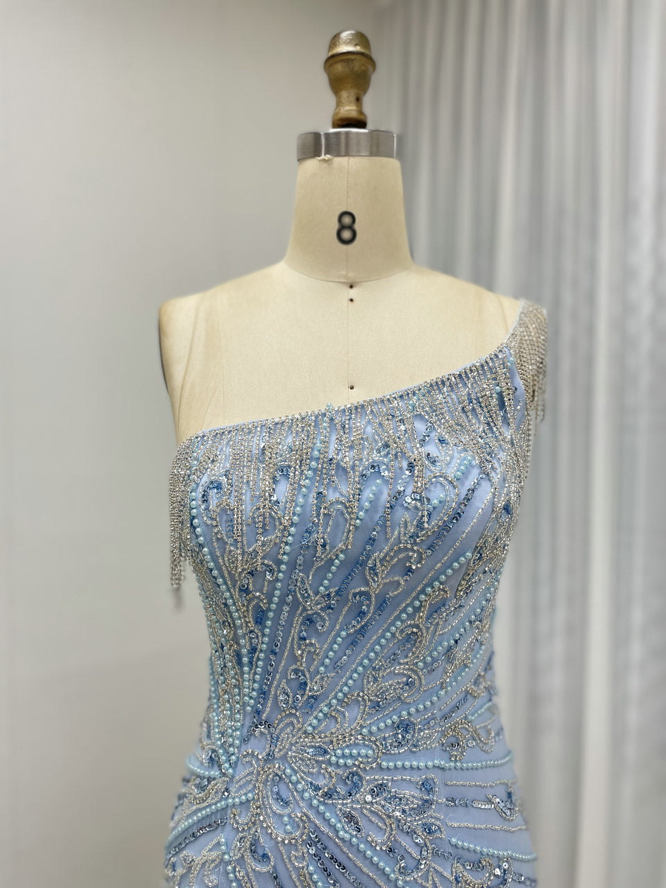 Luxury Beaded Tassel Sexy High Slit Evening Gown Suitable for Banquet MB40330