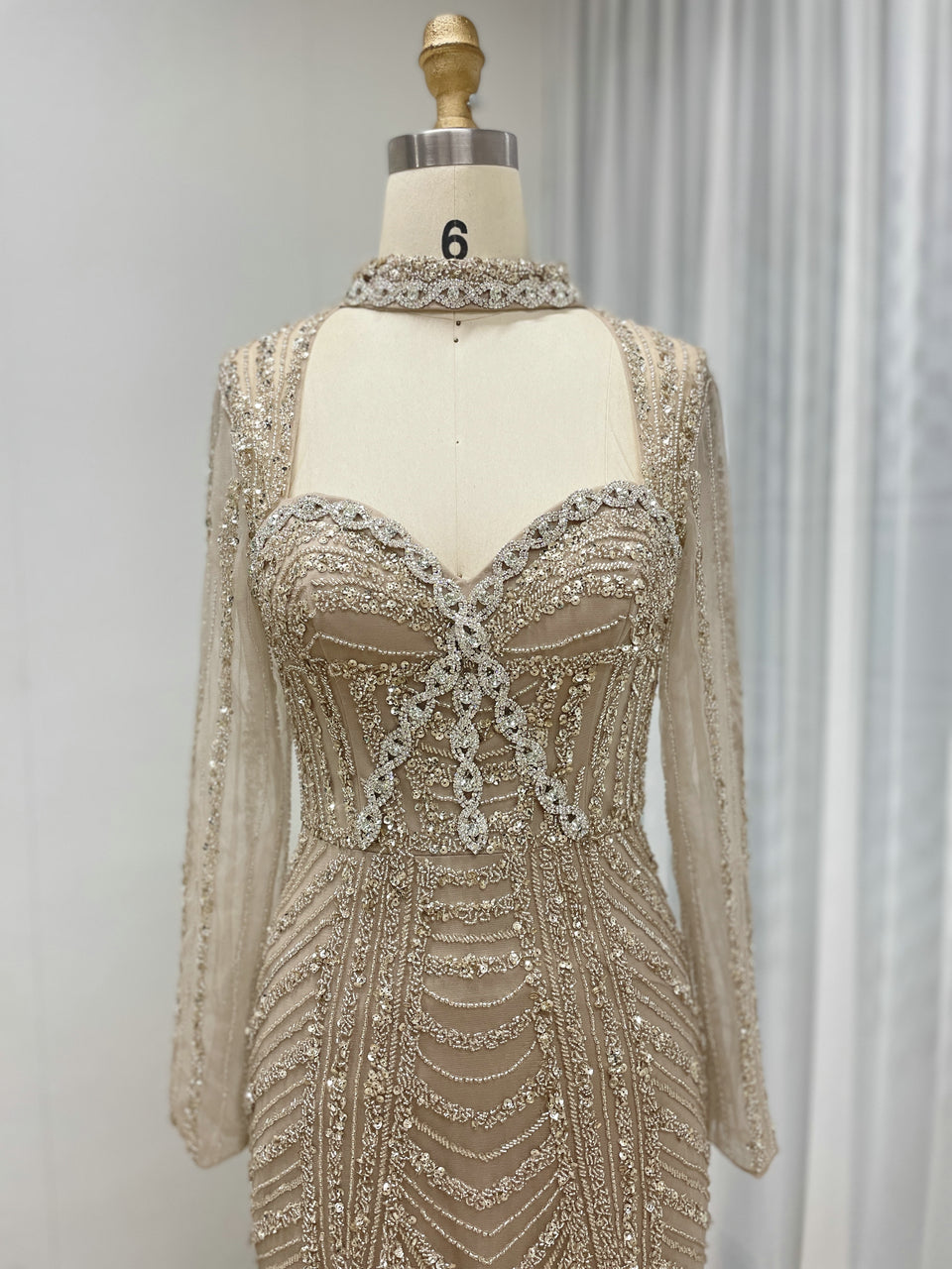 Gorgeous Dubai Couture Evening Gown Sexy Slit Embellished With Exquisite Embroidery Beaded MB40331