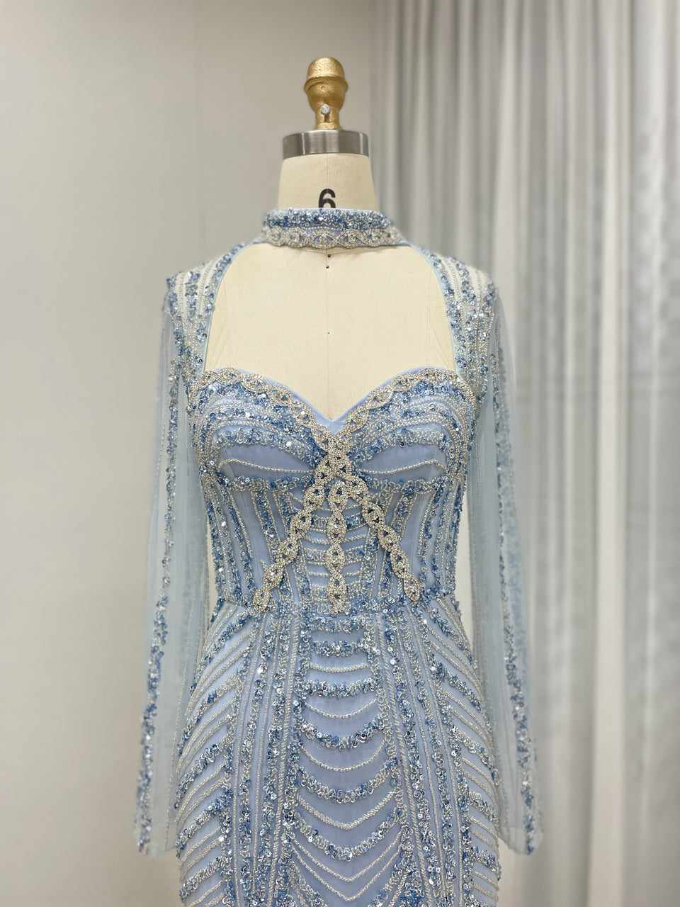 Gorgeous Dubai Couture Evening Gown Sexy Slit Embellished With Exquisite Embroidery Beaded MB40331