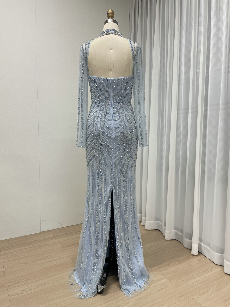 Gorgeous Dubai Couture Evening Gown Sexy Slit Embellished With Exquisite Embroidery Beaded MB40331