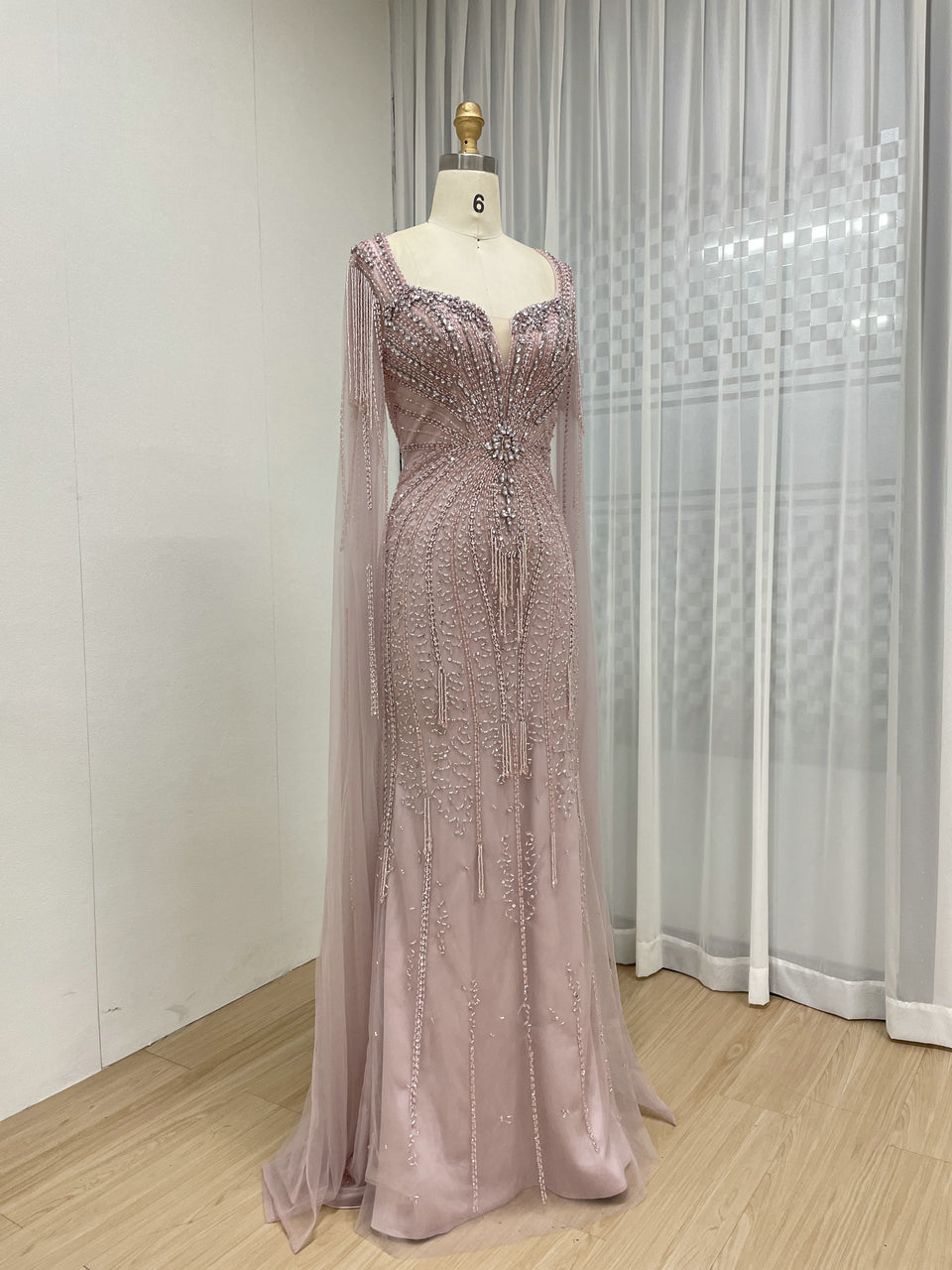 Sexy Deep V Neck Pink Mermaid Evening Gown With Embellished Exquisite Beaded Crystal Elegant Cap Sleeve MB40343