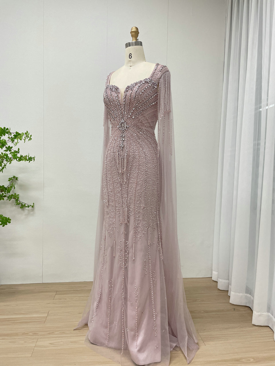 Sexy Deep V Neck Pink Mermaid Evening Gown With Embellished Exquisite Beaded Crystal Elegant Cap Sleeve MB40343