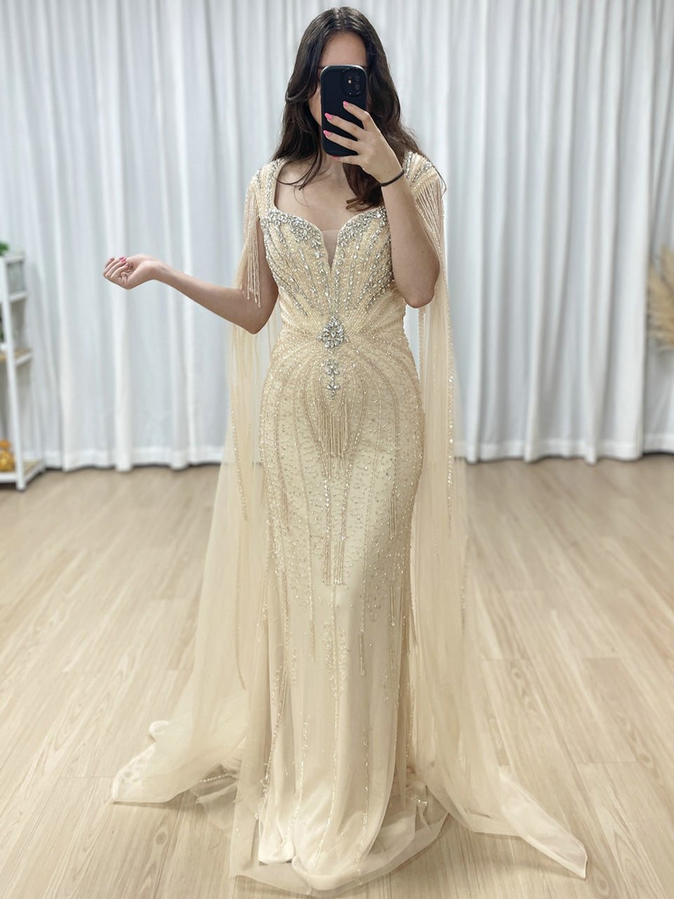 Sexy Deep V Neck Pink Mermaid Evening Gown With Embellished Exquisite Beaded Crystal Elegant Cap Sleeve MB40343