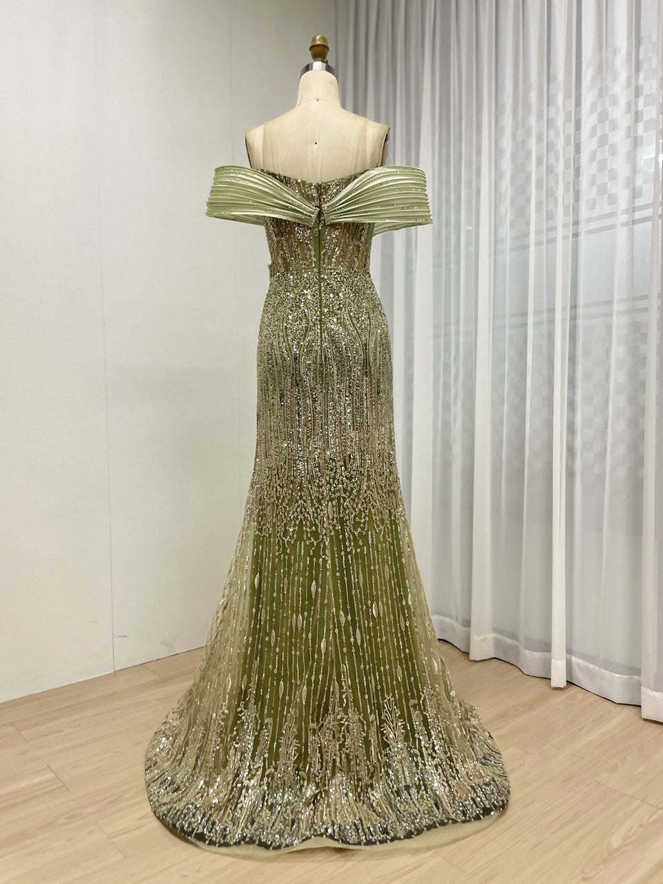 Luxury Olive Crystal Beading Sexy High Slit Off the Shoulder Wedding Dresses for Women MB40354