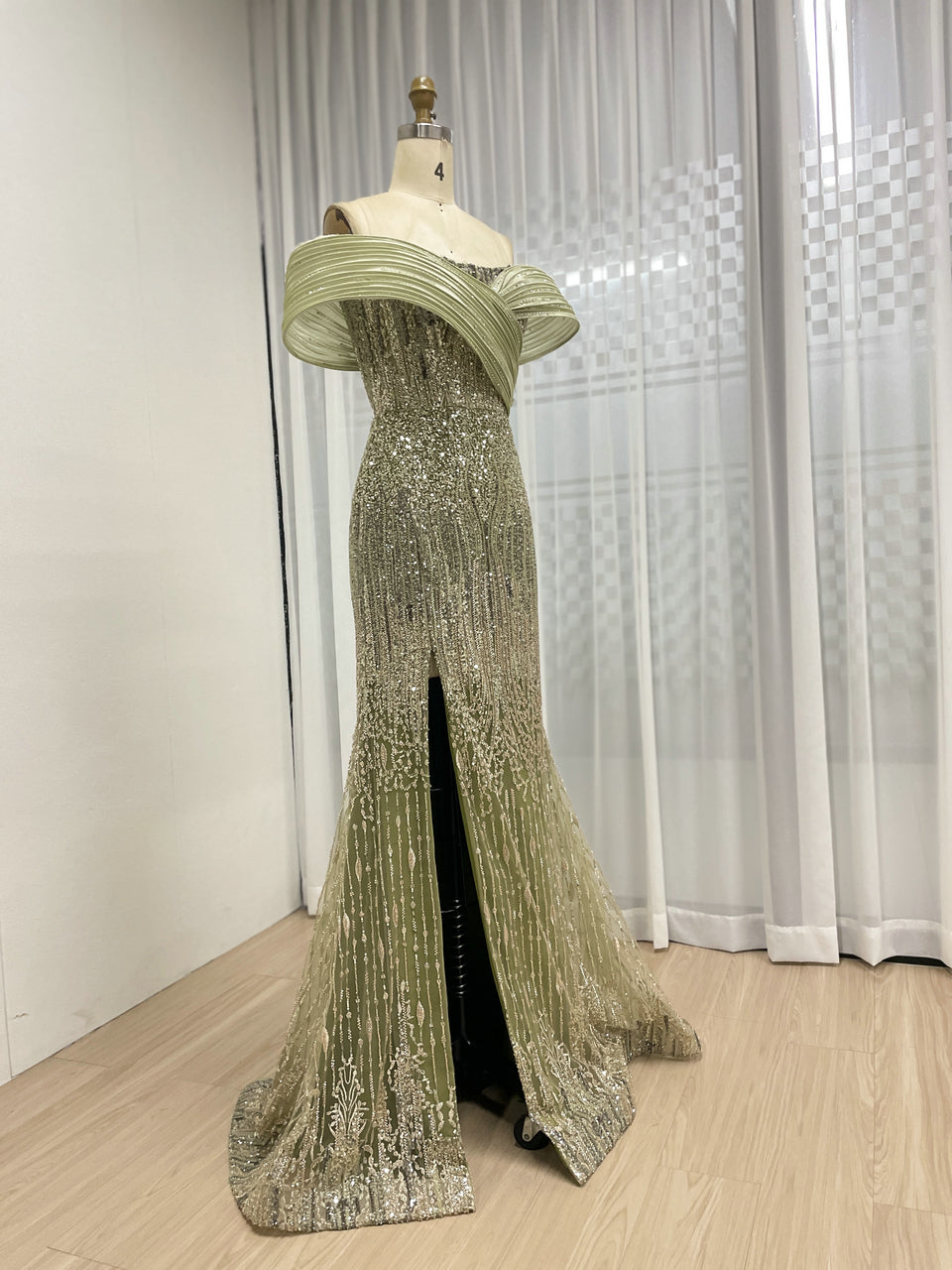 Luxury Olive Crystal Beading Sexy High Slit Off the Shoulder Wedding Dresses for Women MB40354