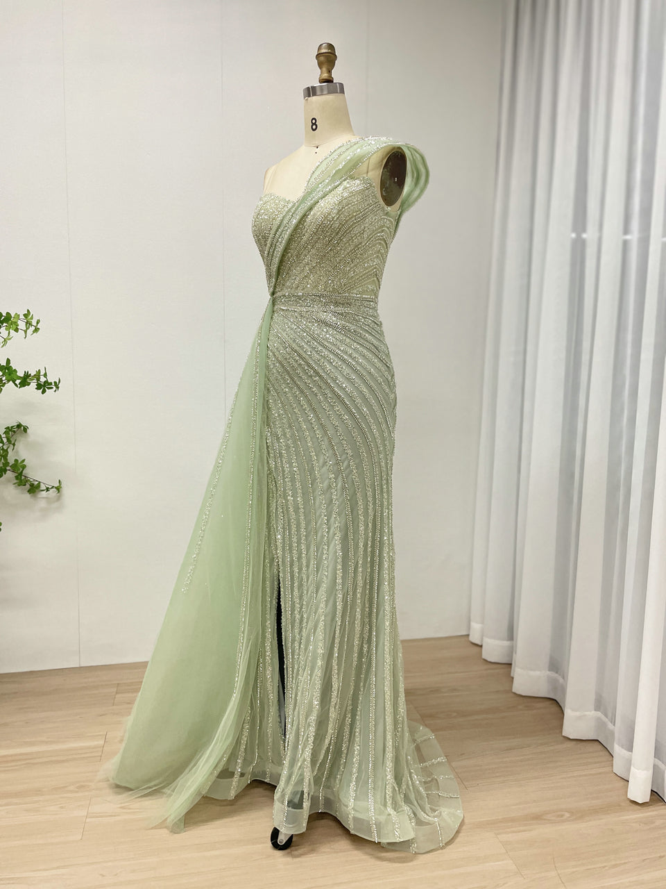 Light Green High Slit Sexy Sleeveless Mermaid Evening Gown With Side Train MB40357