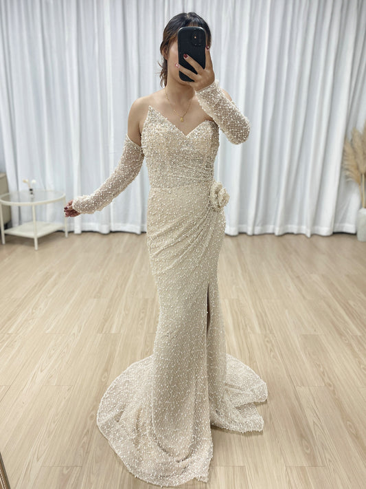 Exquisite Beaded Off the Shoulder Cream Mermaid Banquet Evening Dress MB40358