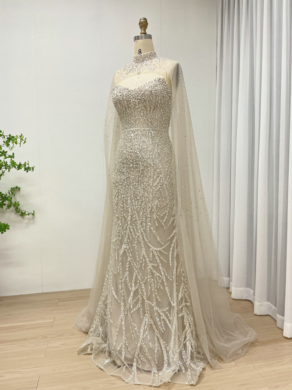 Elegant Beading Evening Gown With Detachable Cap Sleeve Suitable for Wedding Party MB40362