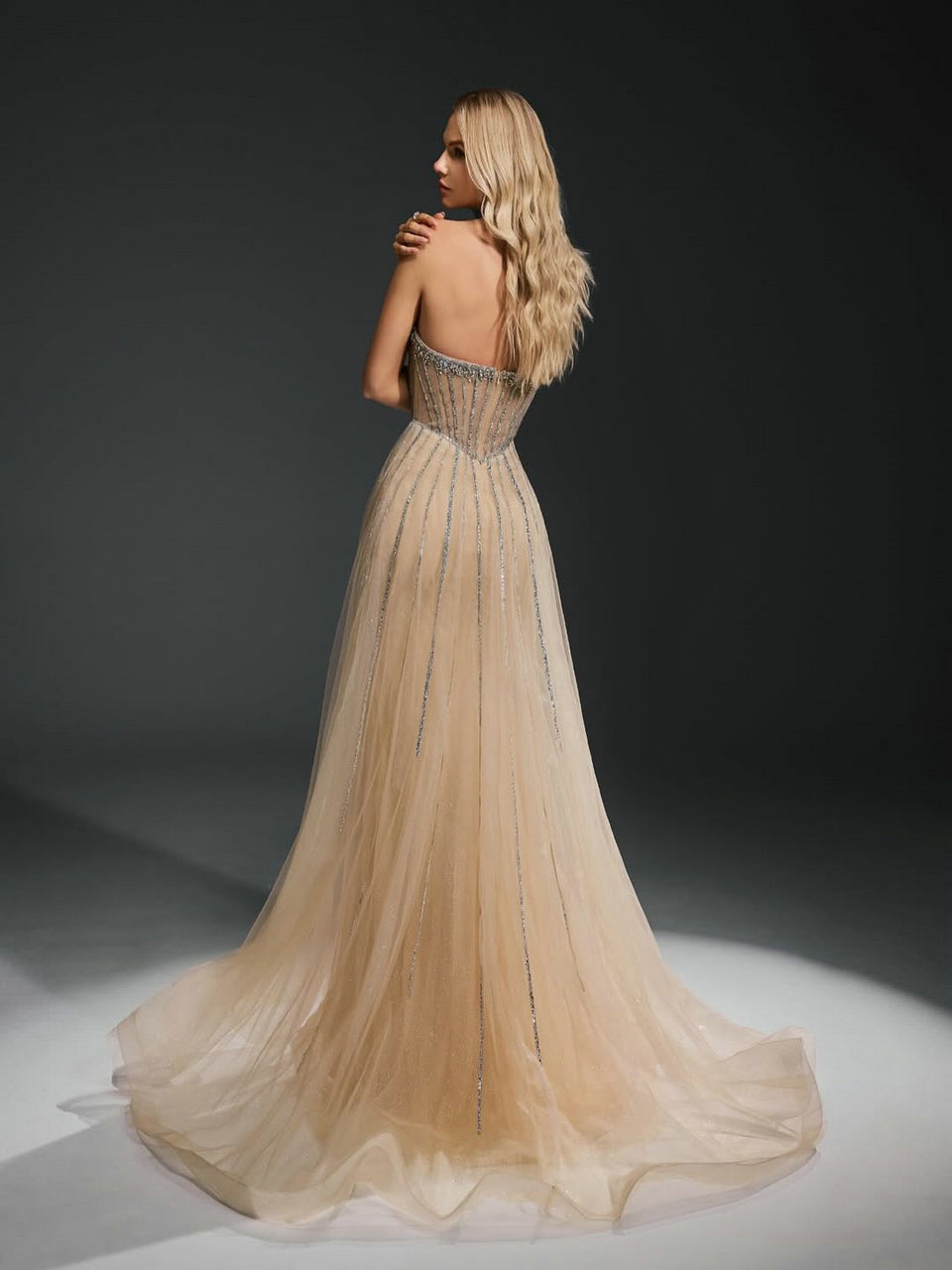 Luxury Strapless Handmade Beaded Decoration Evening Gown for Formal Occasion MB40365