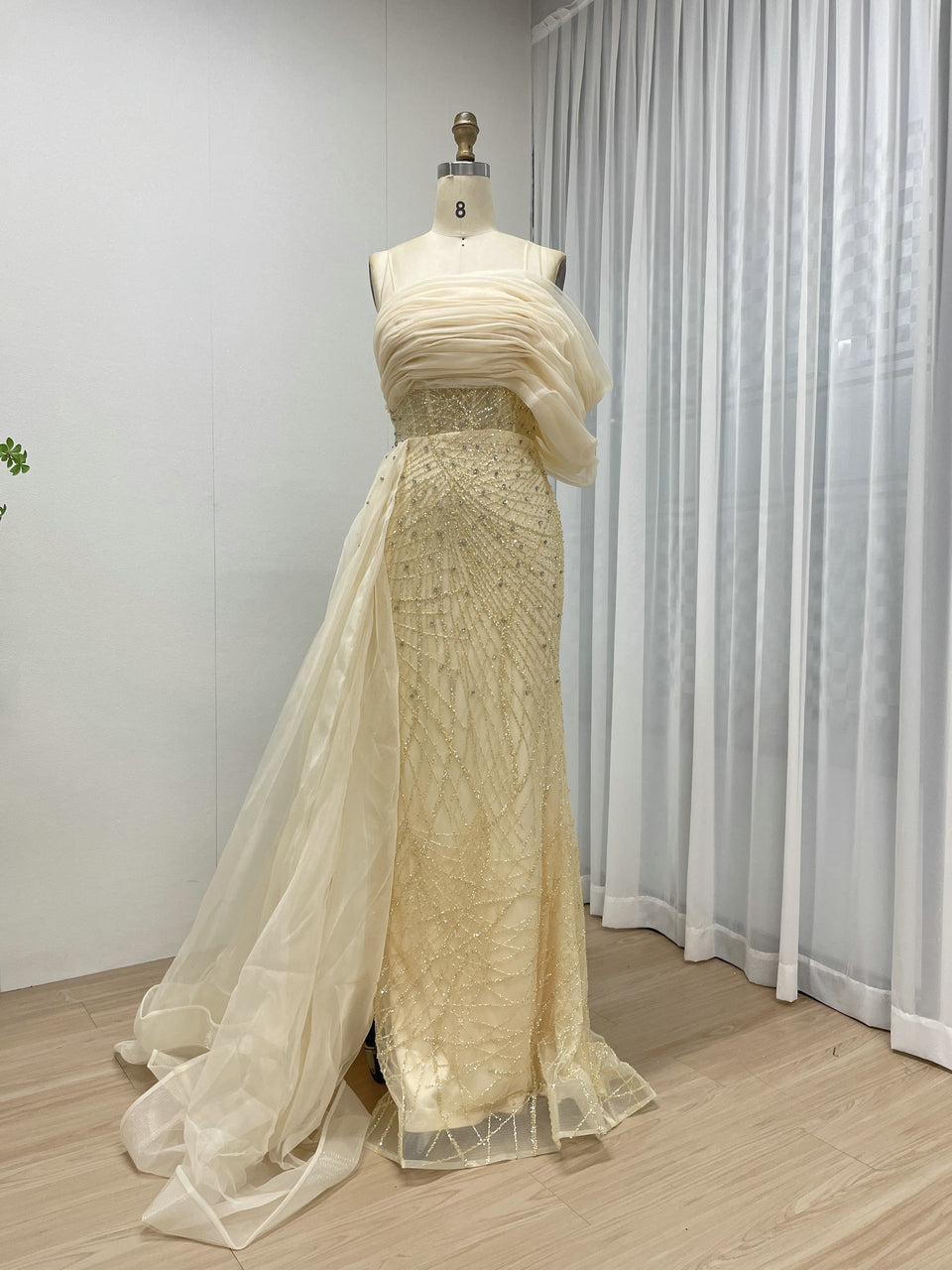 Sexy Spaghetti Strap Mermaid Evening Gown Suitable For Banquet With Side Train MB40373