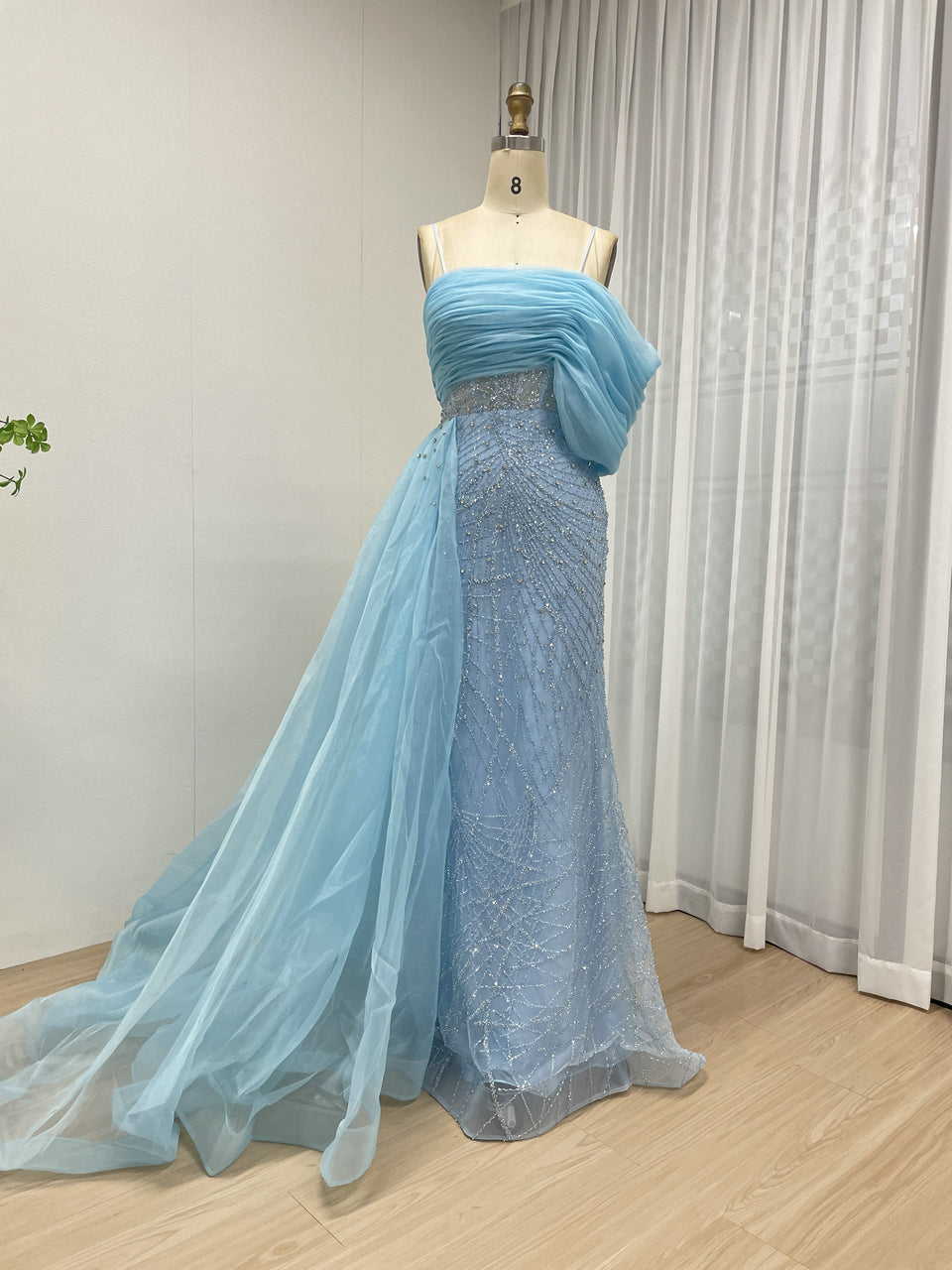 Sexy Spaghetti Strap Mermaid Evening Gown Suitable For Banquet With Side Train MB40373