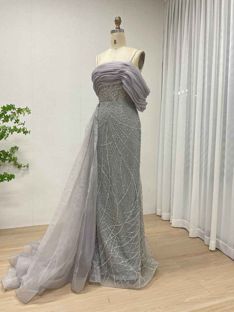Sexy Spaghetti Strap Mermaid Evening Gown Suitable For Banquet With Side Train MB40373