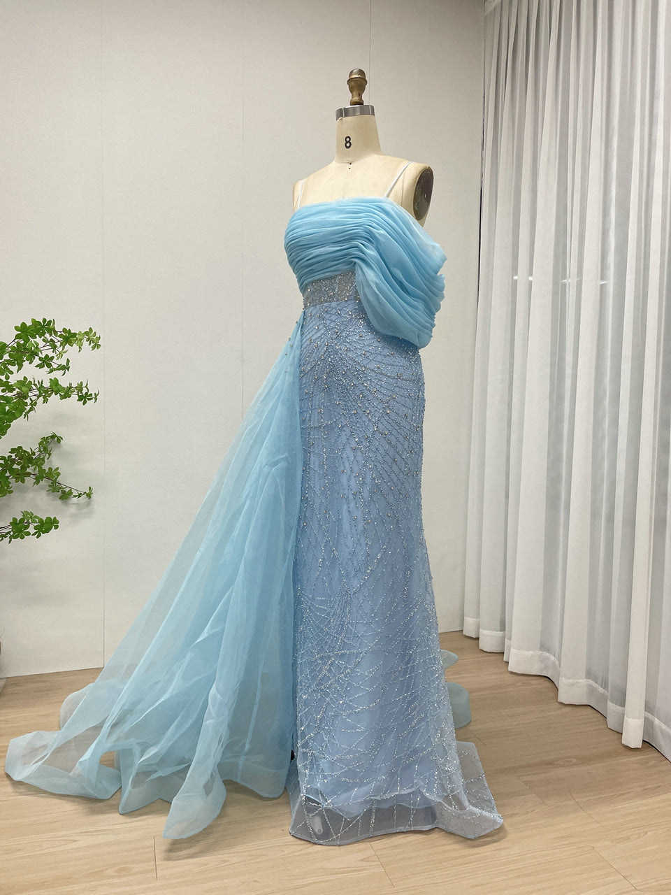 Sexy Spaghetti Strap Mermaid Evening Gown Suitable For Banquet With Side Train MB40373