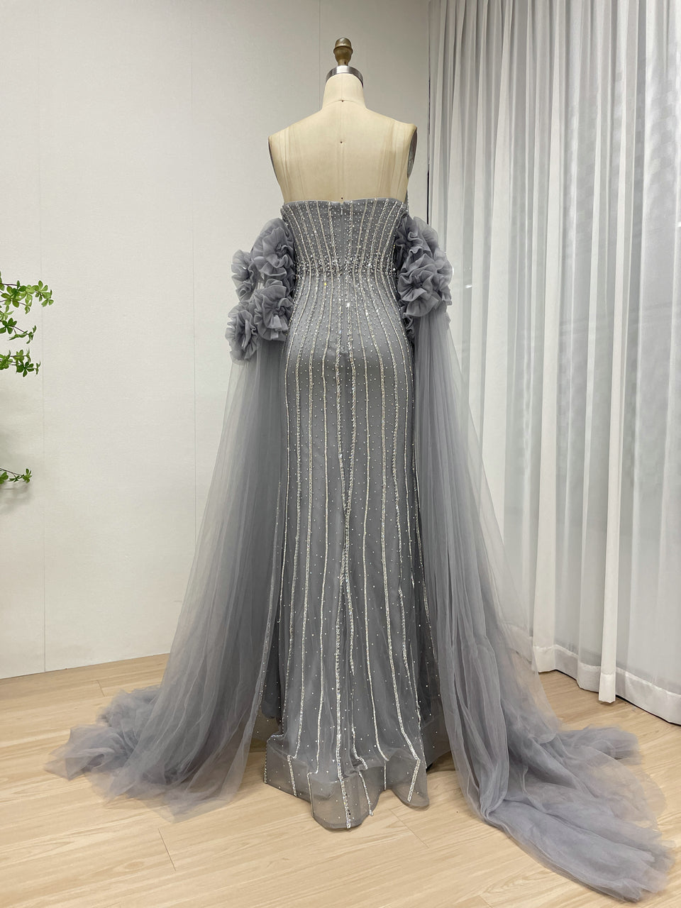 Gorgeous Hand Beading Embroidery Mermaid Evening Gown With Detachable Sleeve MB40374