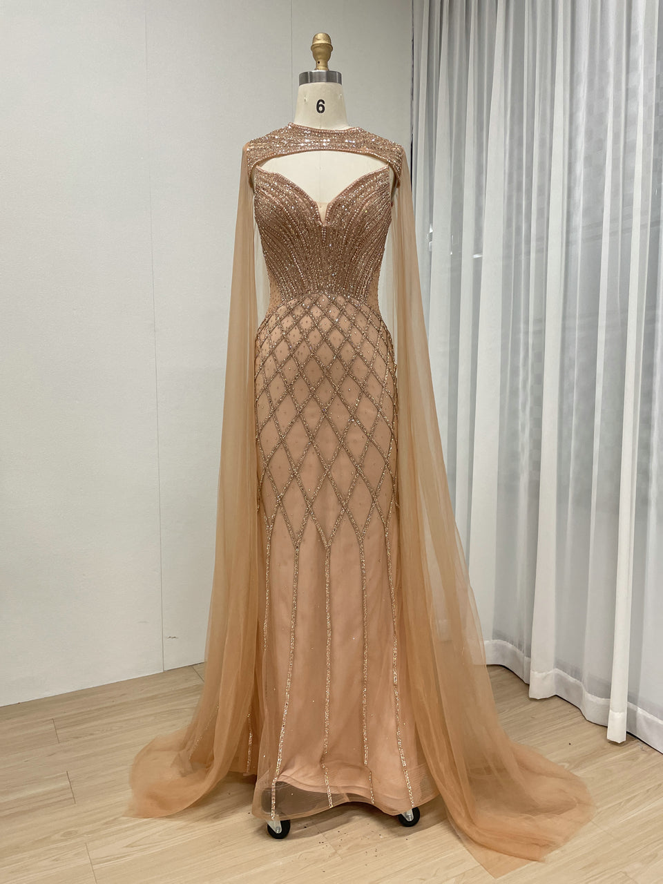 Luxury Mermaid Prom Evening Gown With Elegant Detachable Cap Sleeve MB40376