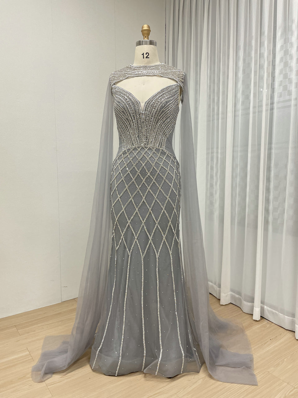 Luxury Mermaid Prom Evening Gown With Elegant Detachable Cap Sleeve MB40376
