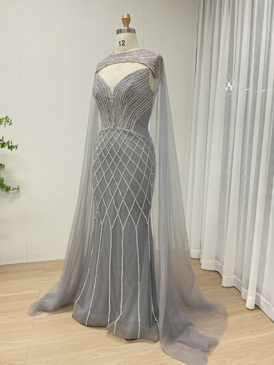 Luxury Mermaid Prom Evening Gown With Elegant Detachable Cap Sleeve MB40376